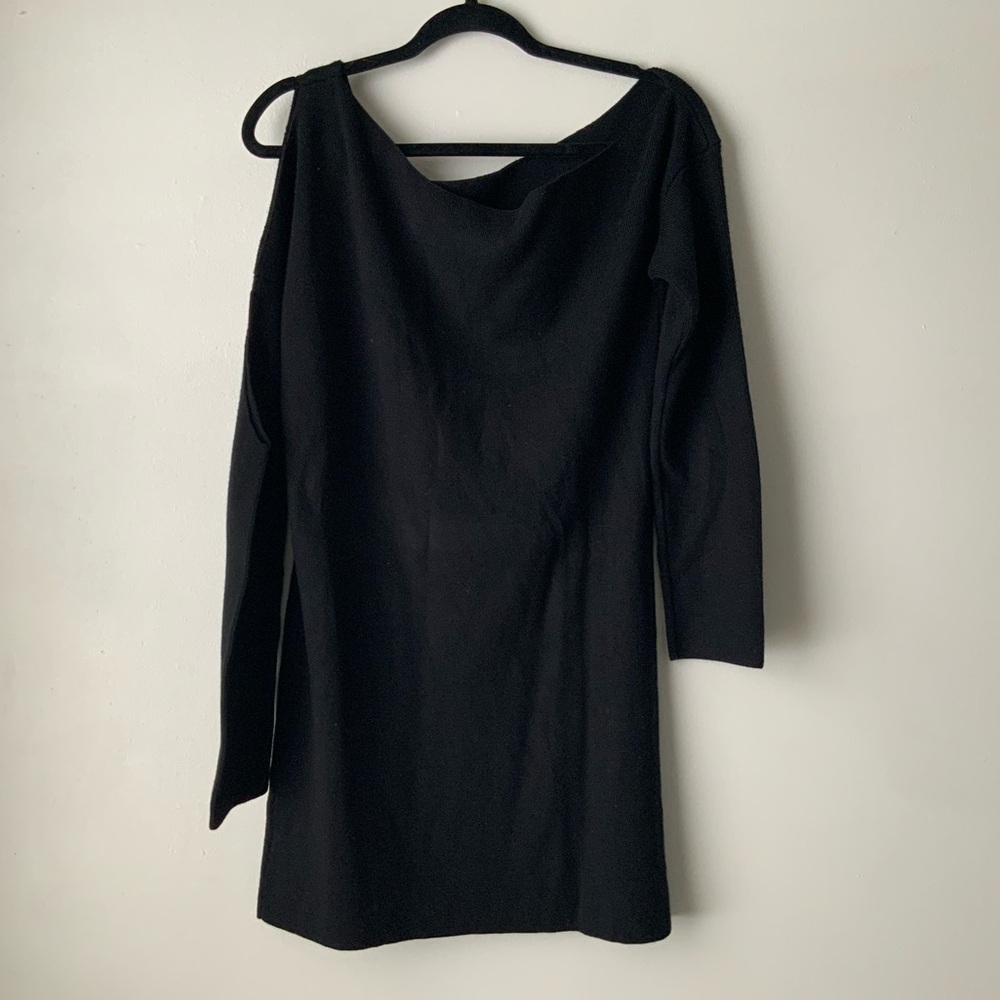 NWT TOBI Olivia Cold Shoulder Sweater Dress Mob Wife LBD Large Black - Picture 3 of 9